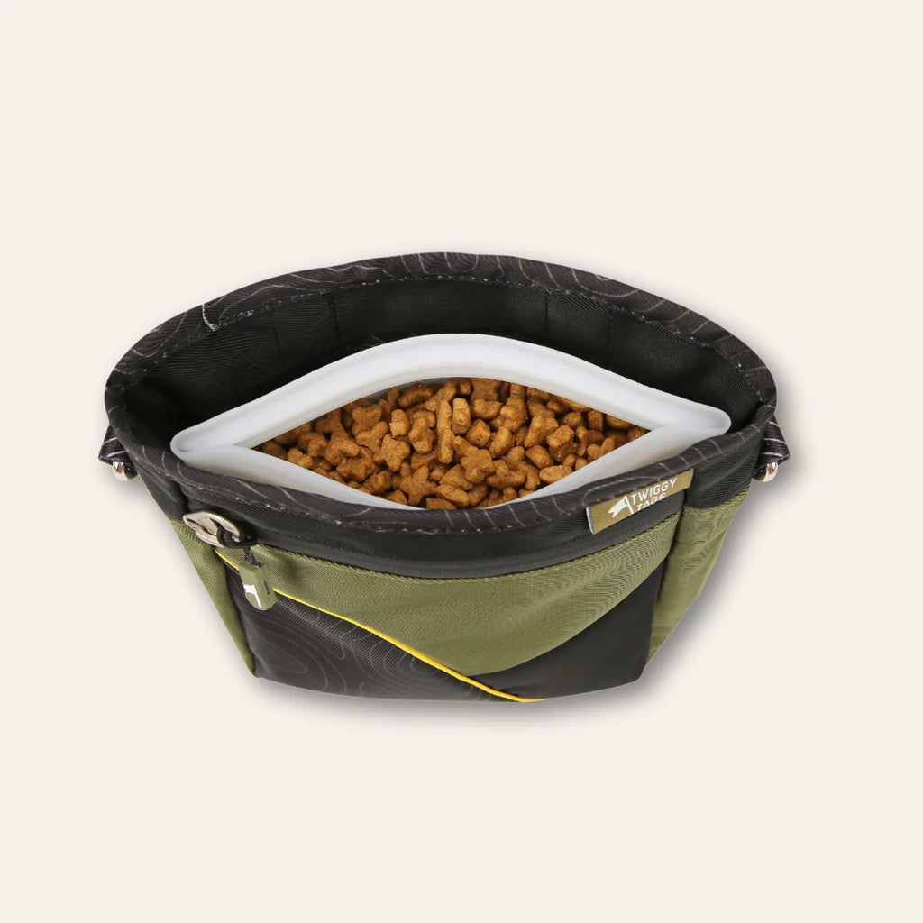 Twiggy Tags Crosslander Treat Pouch